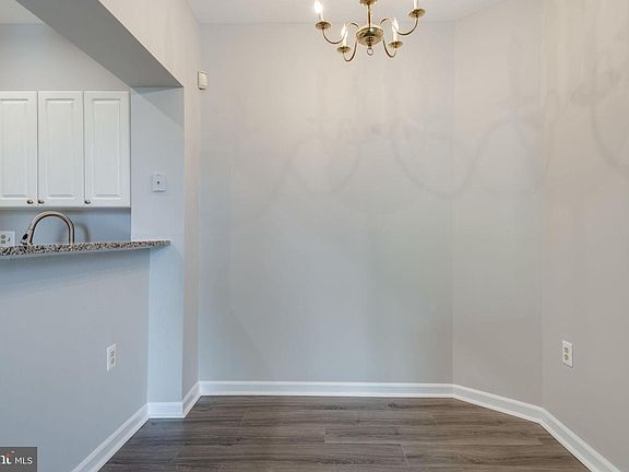 5th image of 2107 Highcourt Ln APT 202