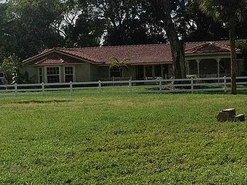 1st image of 1051 NW 116th Ave