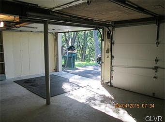 4th image of 3552 Glen Ave