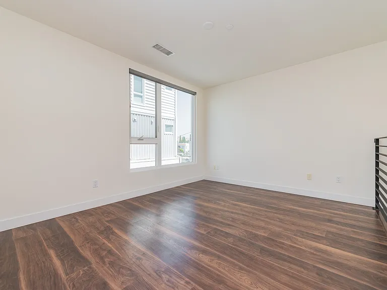 6016 W Beachwood Ln — Photo 32
