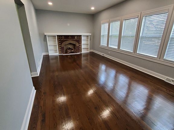 3rd image of 1822 S 1st Ave