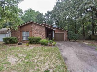 7808 Oak Forest Dr, Pensacola, FL 32514