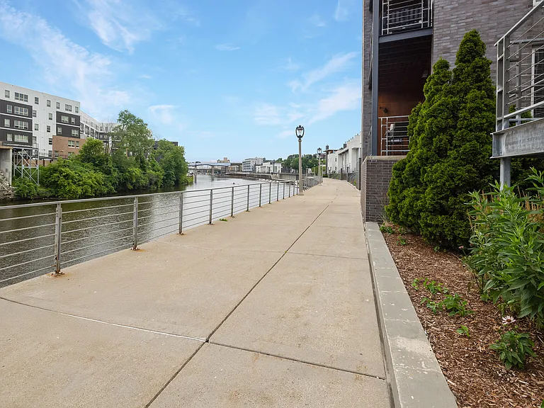 Enjoy Walks Along MKE's Riverwalk