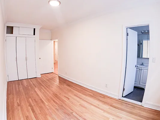 Rented by Urban Real Estate Inc | media 7