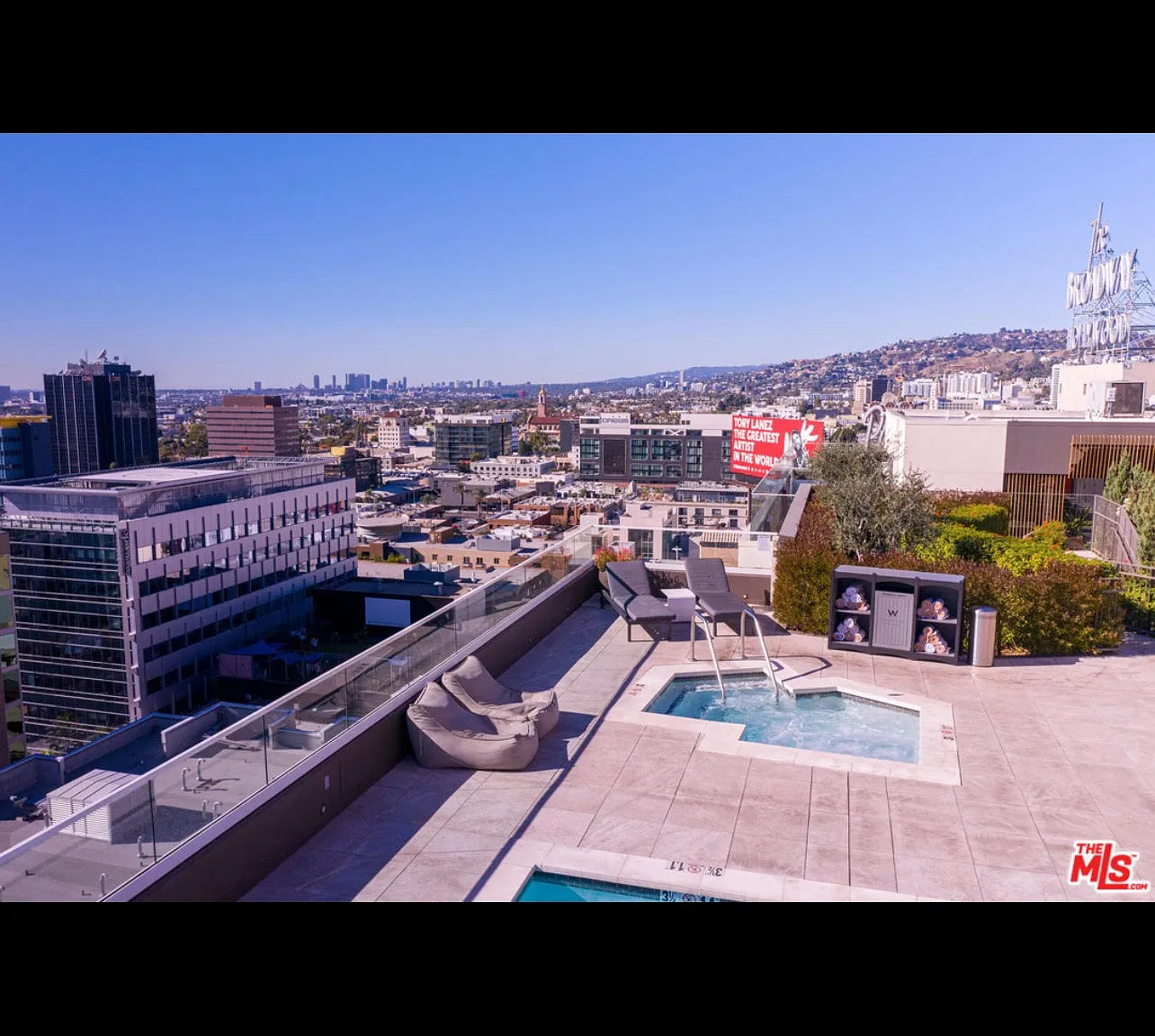 2 bed, 1410 sqft, $5,100 — Photo 3