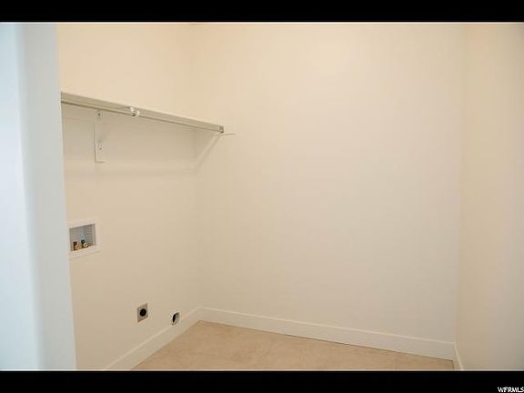 4th image of 785 N Stallion Dr #607