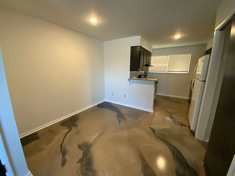 Library Place Apartments — Photo 35