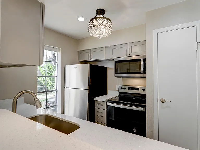 10101 S Gessner Rd #701 — Photo 5