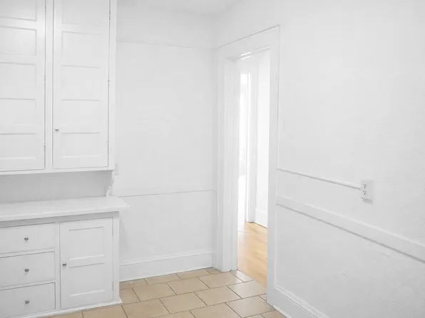 410 5th St NE APT 4, Minneapolis, MN 55413