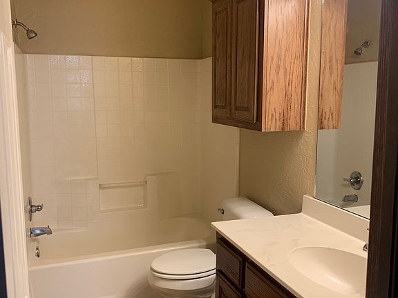 5th image of 15016 Kyle Dr Unit A