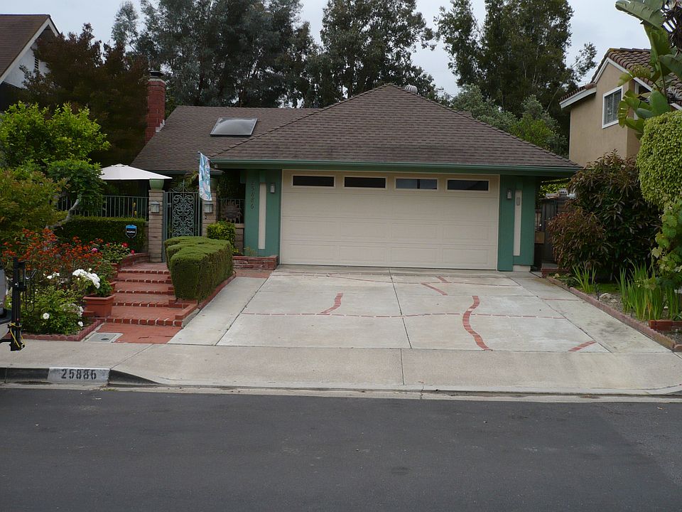 1st image of 25886 Evergreen Rd