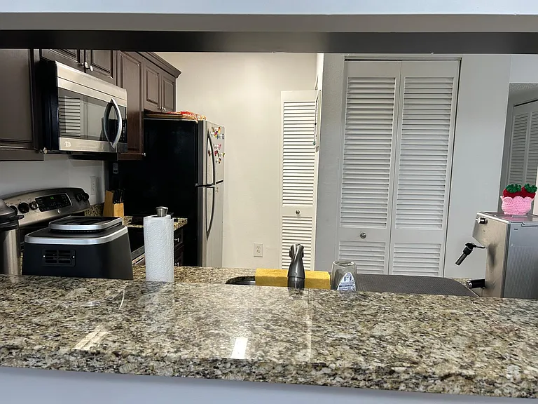 7205 Glenmoor Dr #7205 — Photo 10