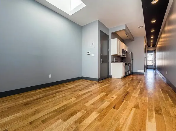 607 Seneca Ave APT 2L, Ridgewood, NY 11385