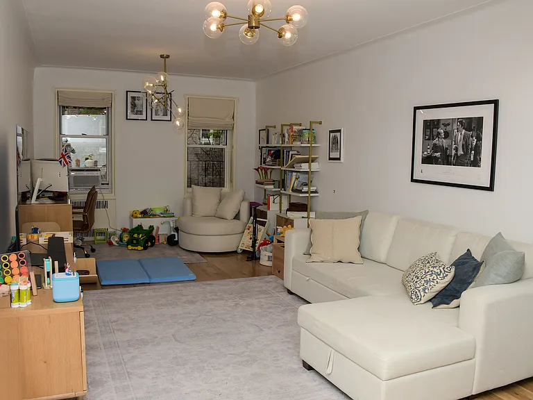 4130 46th St #3D — Photo 3