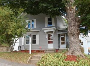 36 Otis St, Warren, MA 01083