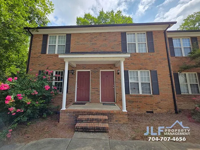 268 Southcircle Dr NW #H
