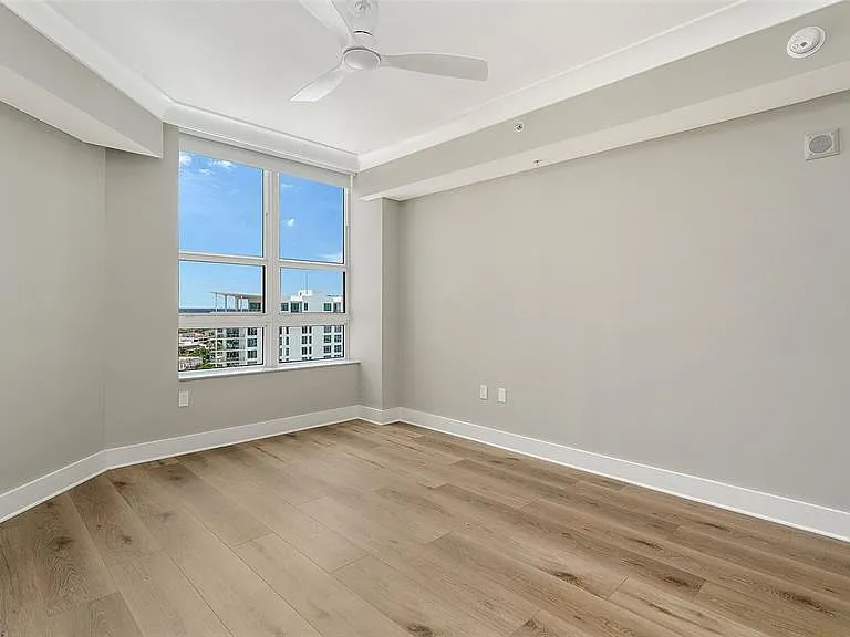 1350 Main St #1407 — Photo 21