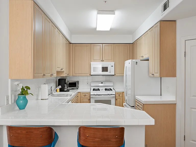 436 Poli St #308 — Photo 14