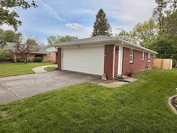 4th image of 2105 W Purdue Ave
