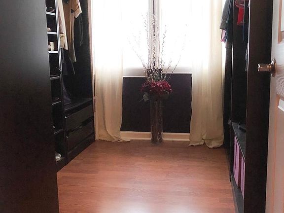 3rd image of 19 Merklin Ave