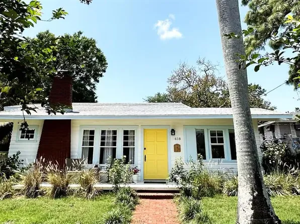 618 19th St W, Bradenton, FL 34205