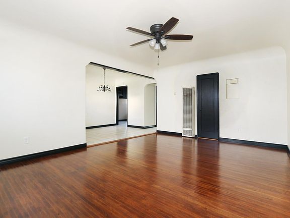 3rd image of 236 S Sadler Ave