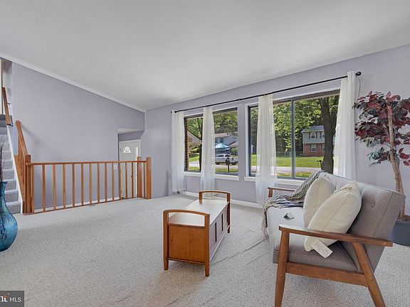 3rd image of 15099 Woodsman Ln