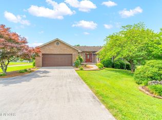 5016 Old Niles Ferry Rd, Maryville, TN 37801