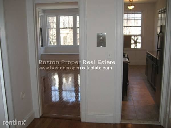 6 Marlborough #4D Boston - Back Bay Unit Photo 4