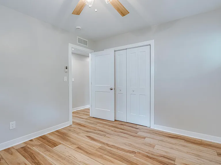 1334 Miller Ave — Photo 23