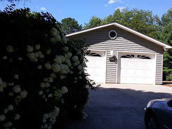 Garage w Attic Storage Space