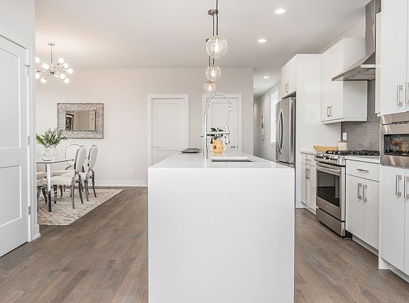 5th image of 3732 N Harlem Ave #2