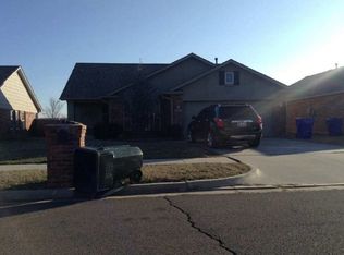 2720 Frost Ln, Norman, OK 73071