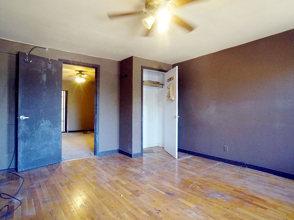 2nd image of 451 Graham Ave #3B