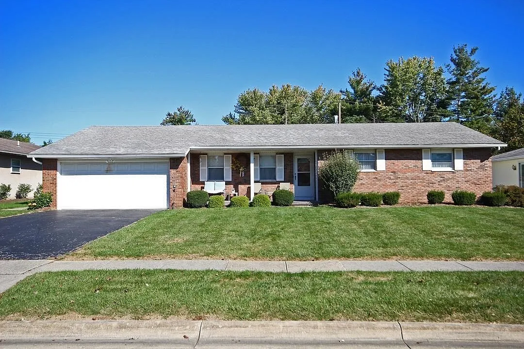 2586 Bryan Cir photo 1