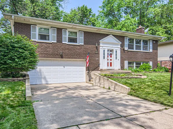 344 N Arizona Ave, Glenwood, IL 60425