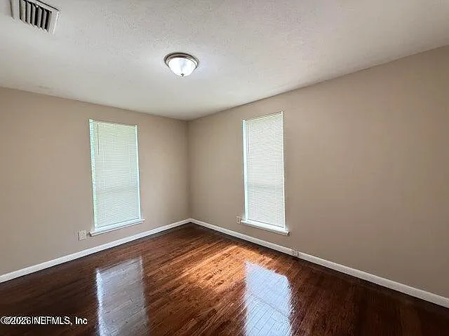 8515 Maple St — Photo 10