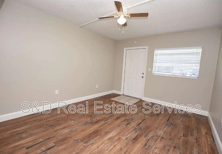 1224 Waterview Blvd E — Photo 19
