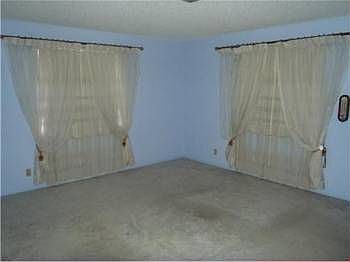 4th image of 2240 Monica Dr