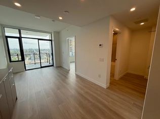626 Claremont St #2509, Coquitlam, BC V3J 3T4