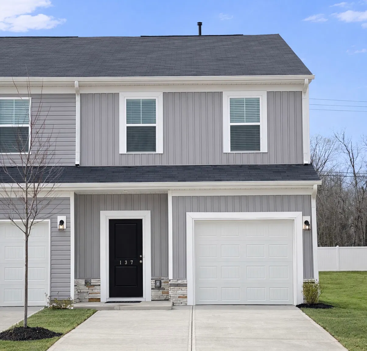 3 bed, 2.5 bath, 1470 sqft, $1,690 — Photo 1