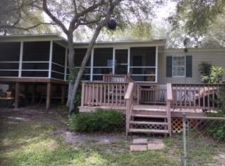 1405 Owens Ave, Carrabelle, FL 32322