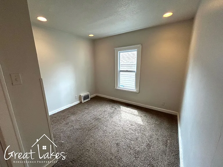 7605 Jackson Ave — Photo 9