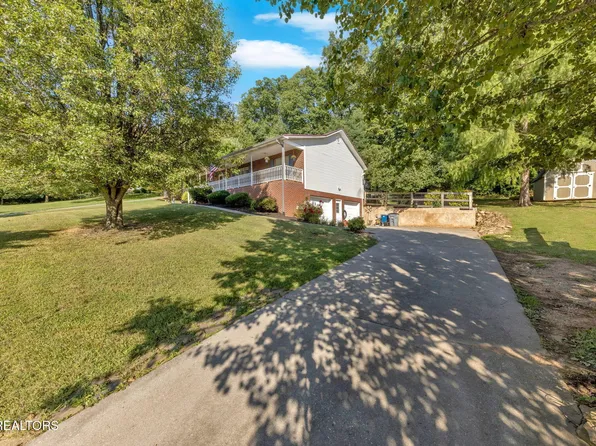 3721 Meadowland Dr, Morristown, TN 37814
