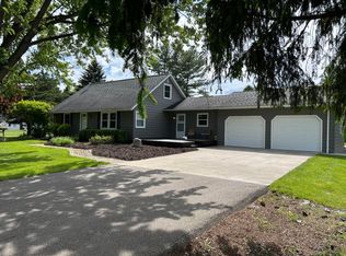 13830 S Grange Rd, Eagle, MI 48822