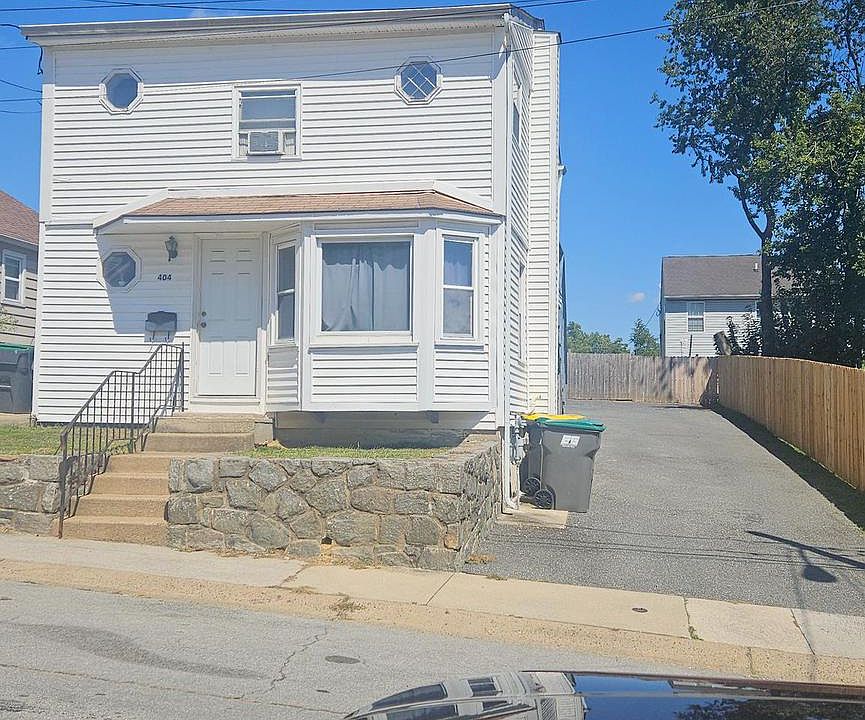 2nd image of 404 7th St