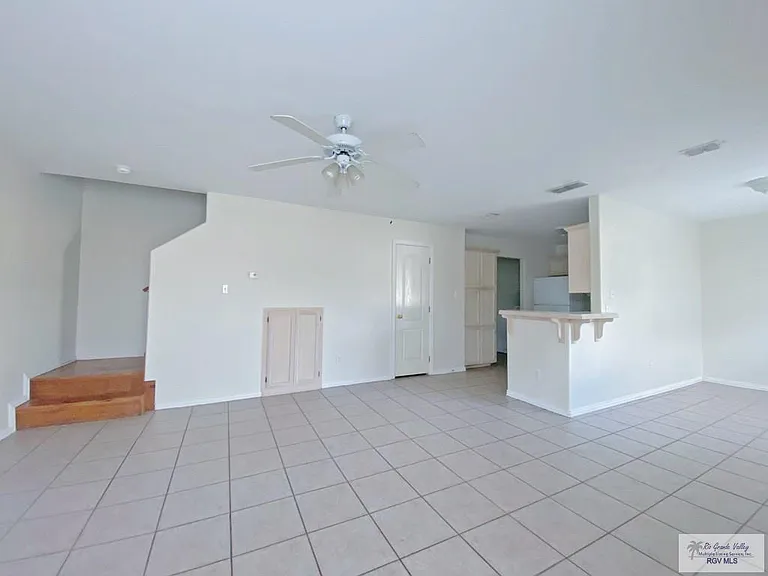 737 Sonesta Dr #B — Photo 8
