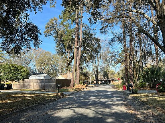 4th image of 508 Red Oak Dr