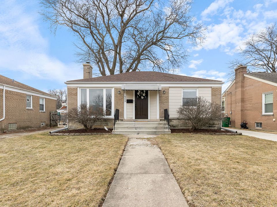 1st image of 1932 Newcastle Ave