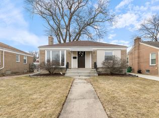 1932 Newcastle Ave, Westchester, IL 60154